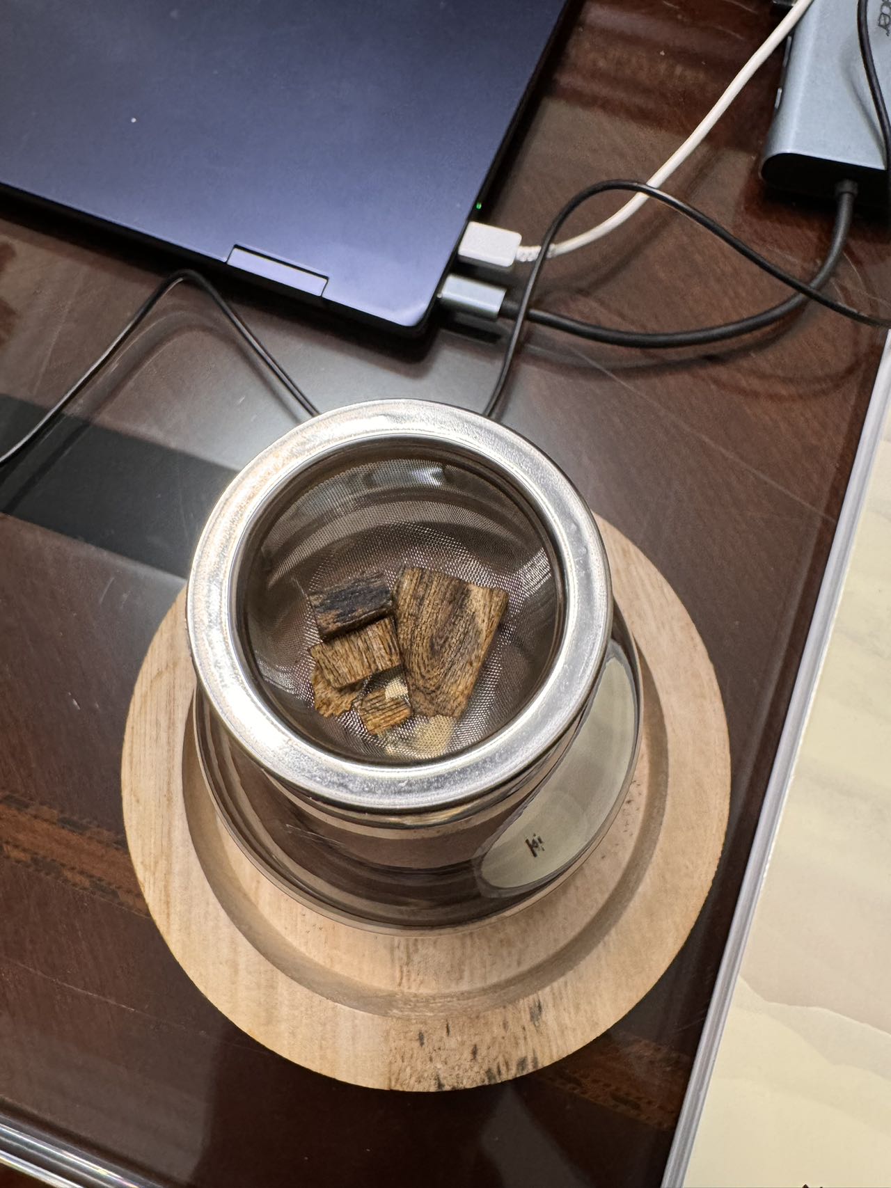 Agarwood Plus Candle Holder