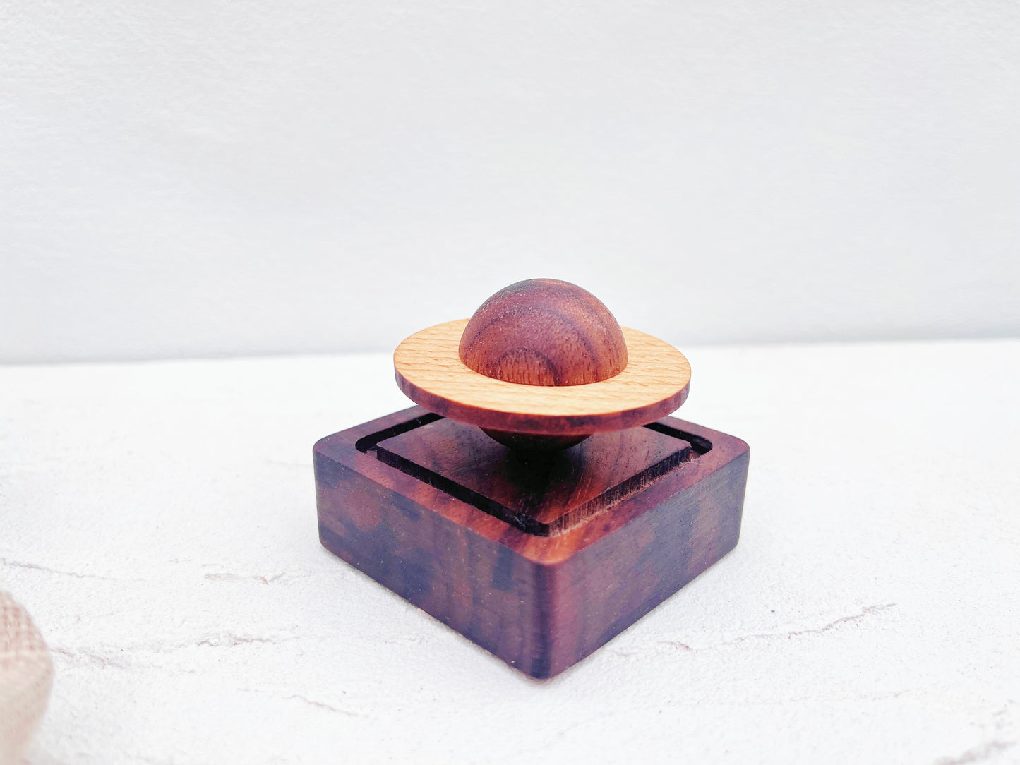 Apricity Rose Geranium Essential Oil and Diffuser