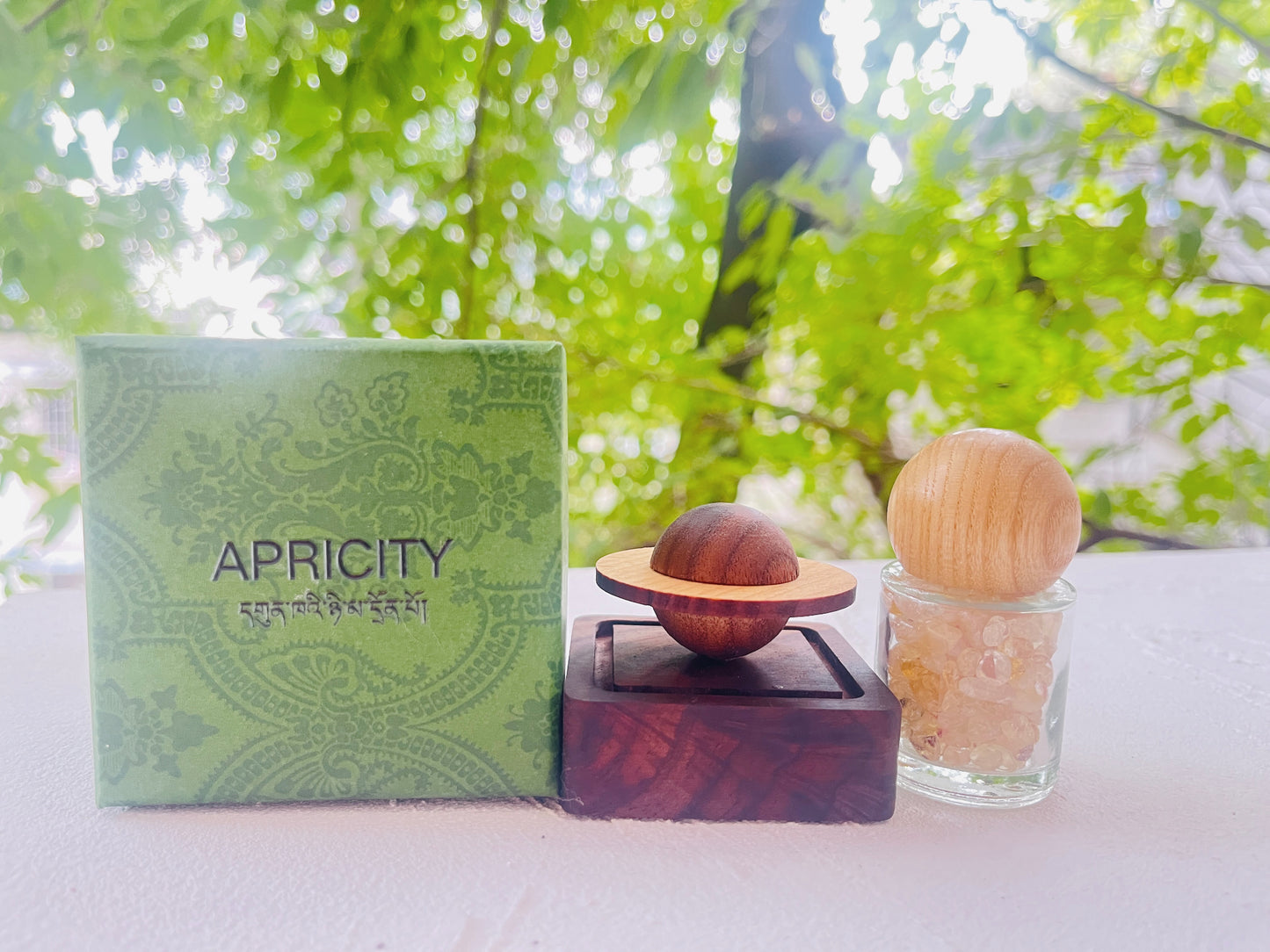 Apricity Rose Geranium Essential Oil and Diffuser